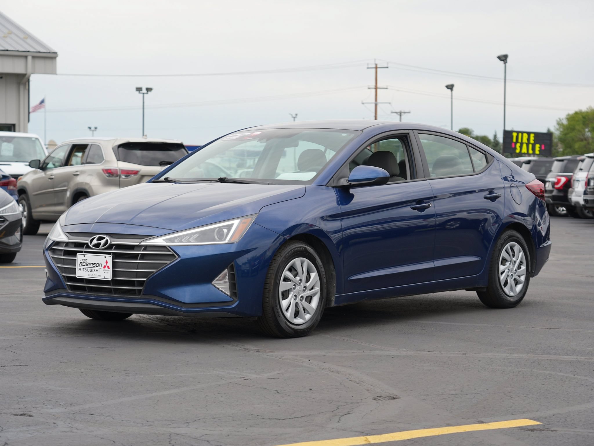 Used 2020 Hyundai Elantra SE FWD image 8