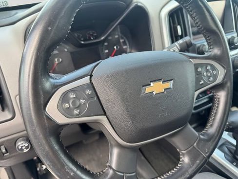 Used 2016 Chevrolet Colorado LT w/ LT Convenience Package RWD image 13