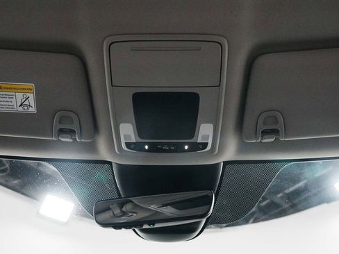 Used 2025 Honda Pilot EX-L image 44