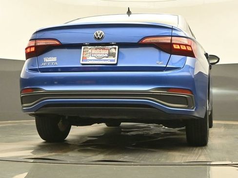 Used 2024 Volkswagen Jetta SE w/ Panoramic Sunroof Package FWD image 23