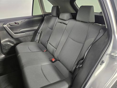 Used 2022 Toyota RAV4 LE AWD/4WD image 14
