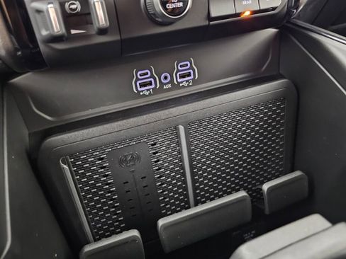 New 2026 RAM 1500 Laramie AWD/4WD image 30