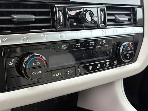 New 2026 Nissan Pathfinder SL FWD image 15