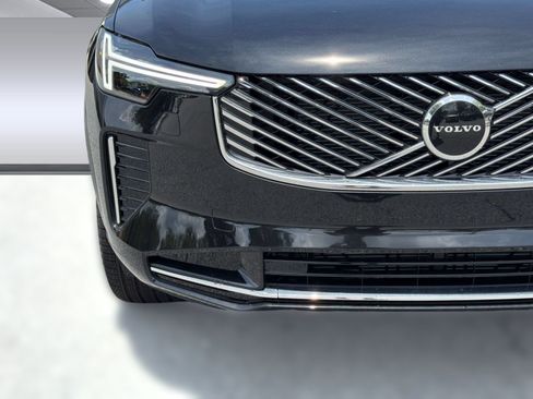 New 2026 Volvo XC90 B5 Core w/ Protection Package AWD/4WD image 28