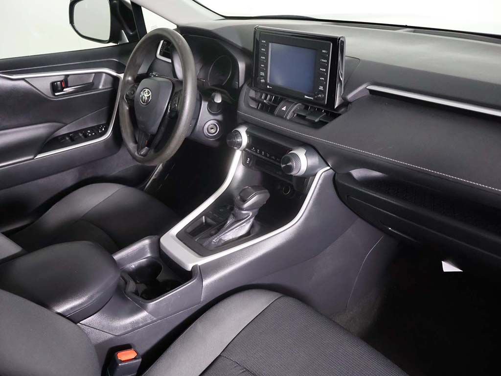 Used 2020 Toyota RAV4 LE FWD image 24