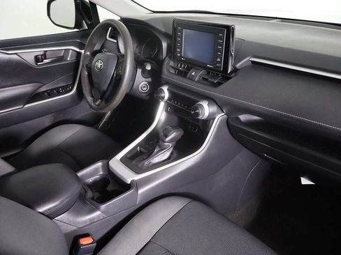 Used 2020 Toyota RAV4 LE FWD image 24