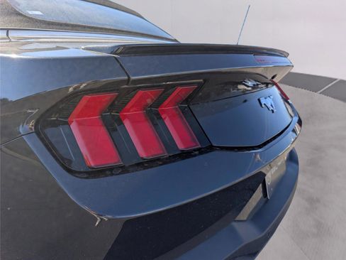 Used 2024 Ford Mustang Premium image 29