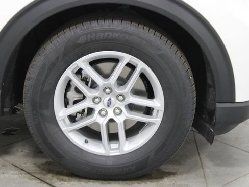 New 2026 Ford Explorer Active image 12