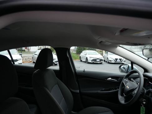 Used 2018 Chevrolet Cruze LS w/ LS Fleet Convenience Package image 30