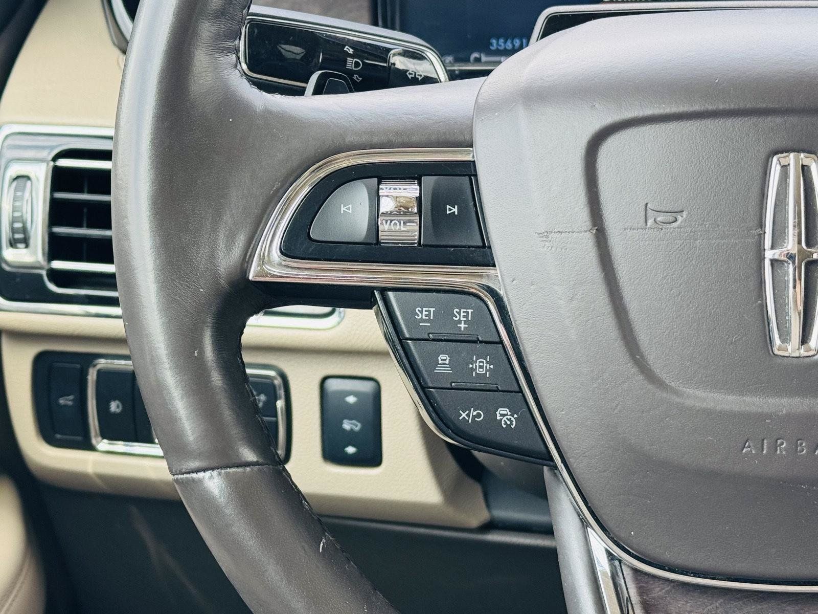 Used 2024 Lincoln Navigator L Reserve AWD/4WD image 27