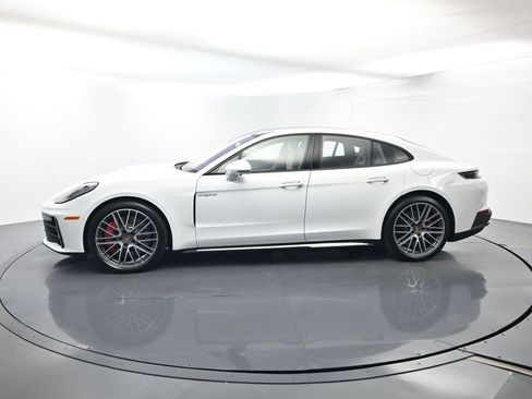 Certified 2025 Porsche Panamera 4S AWD/4WD image 2