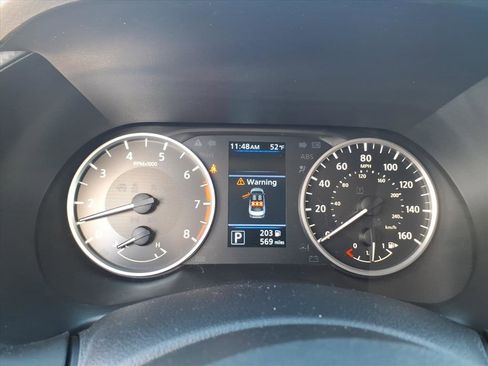 Certified 2025 Nissan Sentra S w/ Trunk Package image 9