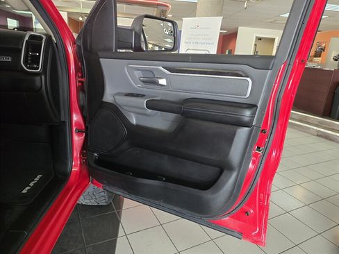 Used 2020 RAM 1500 Big Horn AWD/4WD image 14