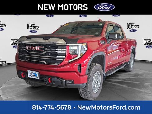 Used 2022 GMC Sierra 1500 AT4 w/ AT4 Preferred Package AWD/4WD image 1