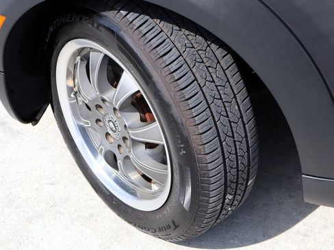 Used 2008 MINI Cooper Clubman Hardtop FWD image 12