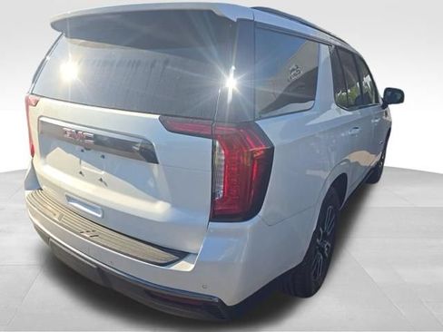 Used 2023 GMC Yukon AT4 w/ AT4 Premium Plus Package AWD/4WD image 4