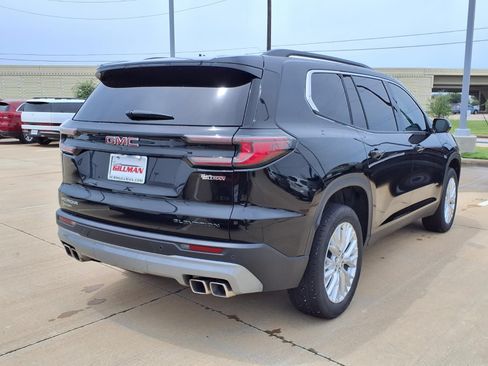 Used 2025 GMC Acadia Elevation w/ Elevation Premium Package FWD image 7