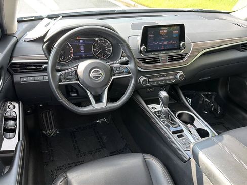 Used 2022 Nissan Altima 2.5 SL FWD image 17