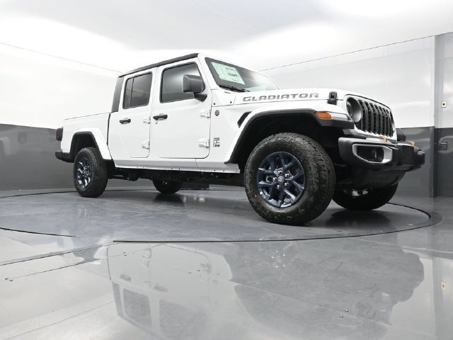 New 2026 Jeep Gladiator Sport AWD/4WD image 18