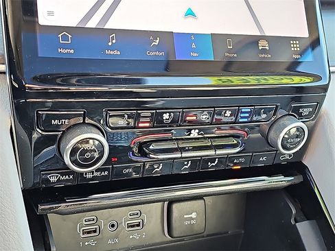 Used 2022 Jeep Grand Cherokee Overland image 17