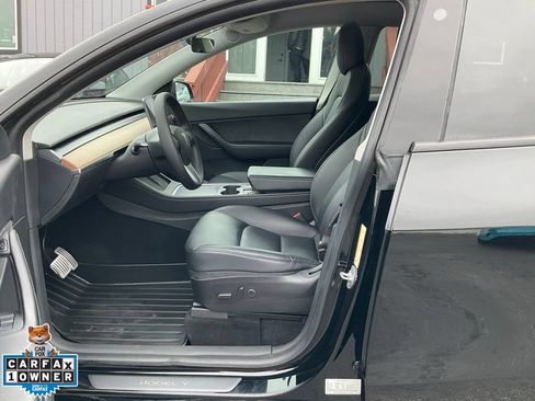Used 2022 Tesla Model Y Performance AWD/4WD image 14