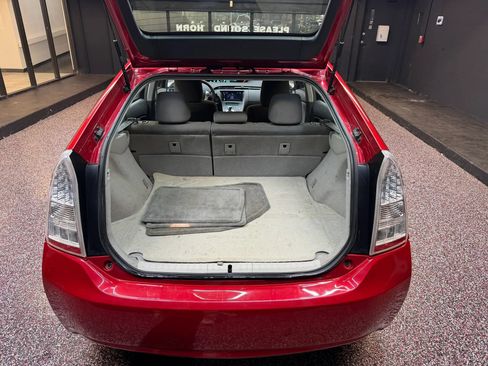 Used 2010 Toyota Prius Five FWD image 5