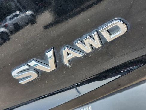 Used 2023 Nissan Rogue SV AWD/4WD image 10