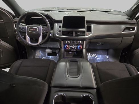 Used 2023 GMC Yukon XL SLE image 9