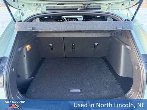 Used 2024 Chevrolet Trax RS w/ Sunroof Package image 11