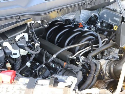 Used 2024 Ford F150 XL RWD image 5