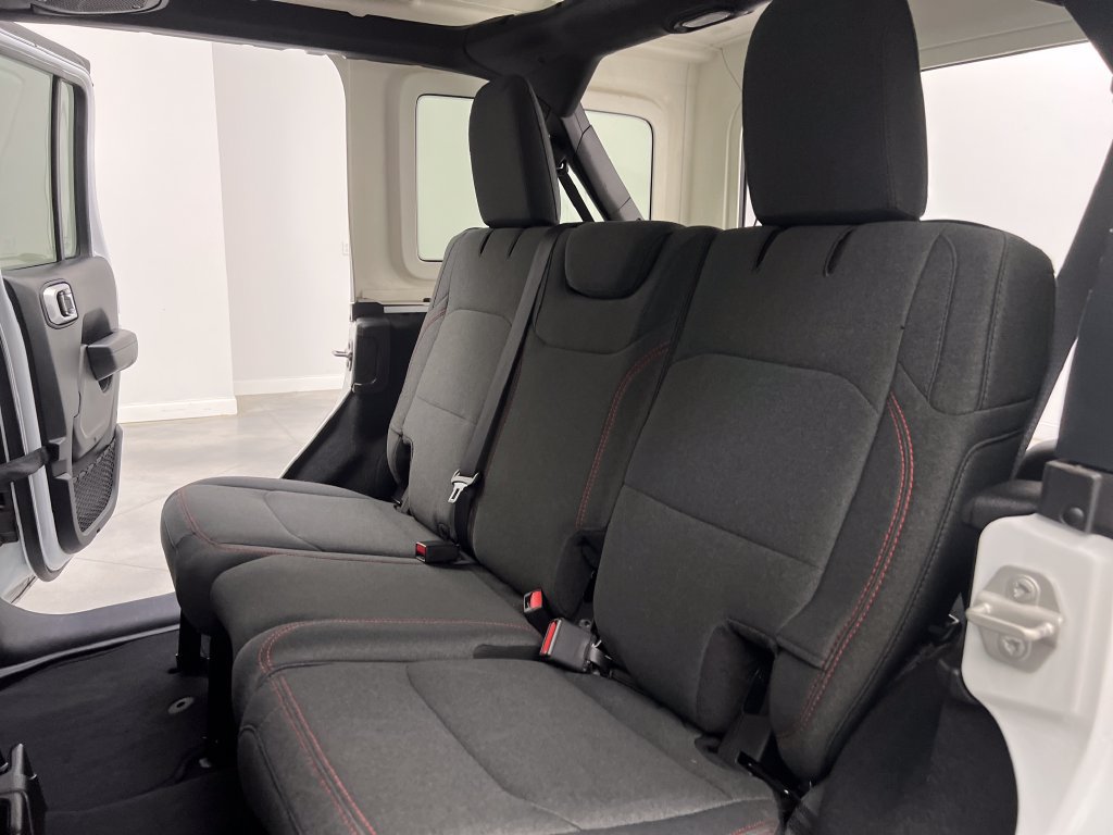 Used 2024 Jeep Wrangler Unlimited Rubicon AWD/4WD image 16
