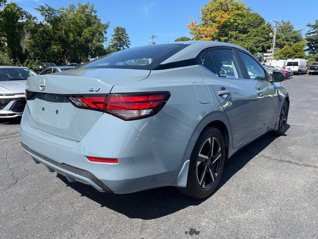 Used 2024 Nissan Sentra SV FWD image 5