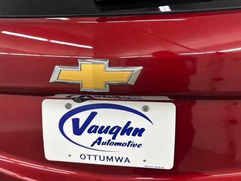 Used 2024 Chevrolet Equinox LT AWD/4WD image 16
