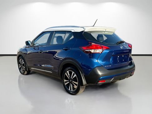 Used 2018 Nissan Kicks SR image 5