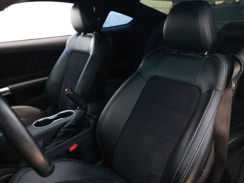 Used 2018 Ford Mustang GT Premium w/ Carbon Sport Interior Package RWD image 18