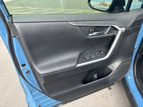 Used 2023 Toyota RAV4 XSE AWD/4WD image 5