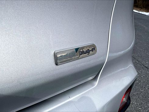 Used 2020 Kia Niro LXS image 23