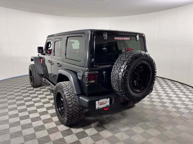 Used 2022 Jeep Wrangler Unlimited Rubicon w/ Cold Weather Group AWD/4WD image 5