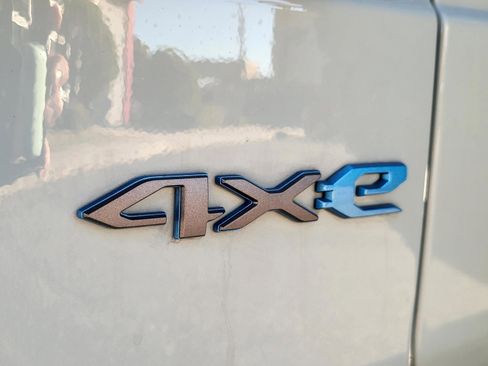 Used 2024 Jeep Wrangler Unlimited Rubicon 4xe w/ Technology Group image 10