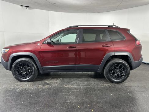 Used 2020 Jeep Cherokee Trailhawk w/ Cold Weather Group AWD/4WD image 5