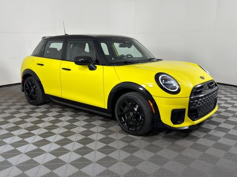New 2026 MINI Cooper S image 5