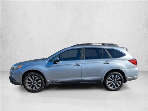 Used 2016 Subaru Outback 3.6R Limited image 9