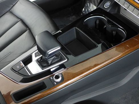 Used 2023 Audi A4 2.0T Premium w/ Convenience Package image 15