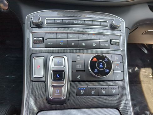 Certified 2023 Hyundai Santa Fe Limited AWD/4WD image 28