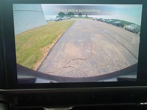 Used 2024 Jeep Wrangler Unlimited Sahara AWD/4WD image 5