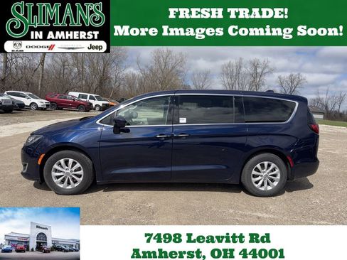 Used 2018 Chrysler Pacifica Touring Plus image 1