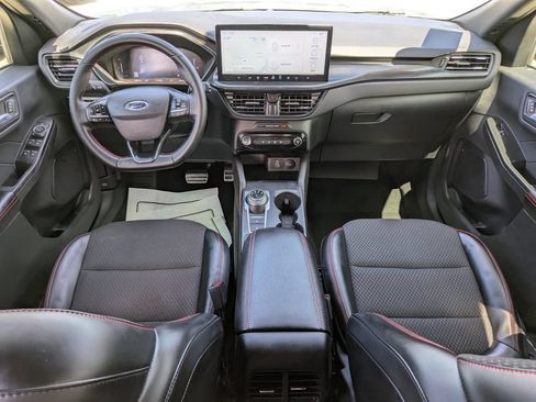 Used 2024 Ford Escape ST-Line w/ Tech Pack #1 FWD image 16