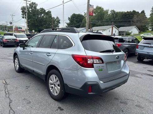 Used 2019 Subaru Outback 2.5i Premium AWD/4WD image 4