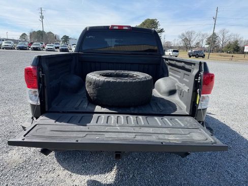 Used 2012 Toyota Tundra 4x4 CrewMax w/ SR5 Pkg image 14