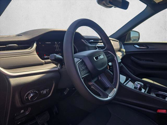 New 2026 Jeep Grand Cherokee Laredo RWD image 3